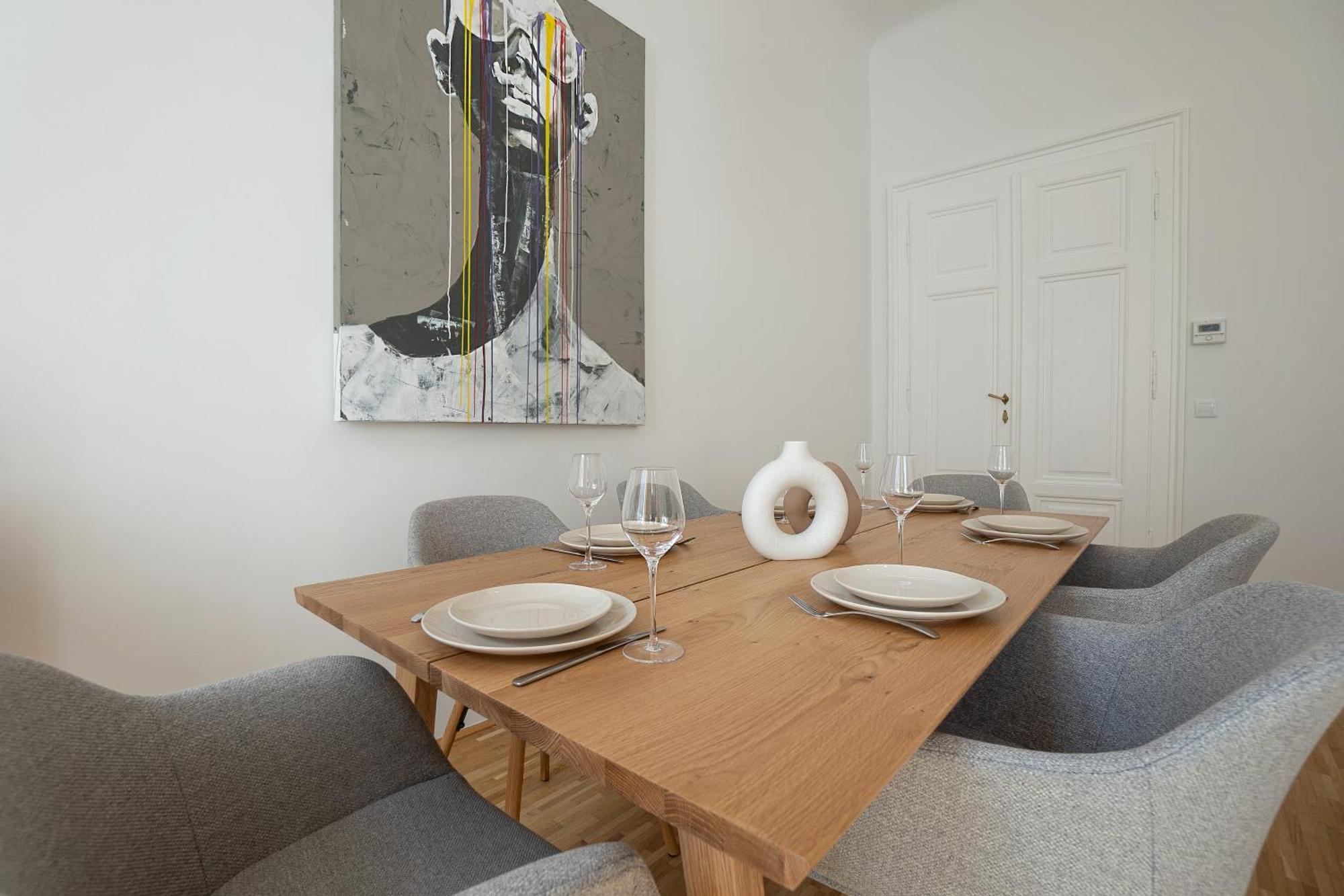 Vibrant 107 M2 Flat In The Center Apartament