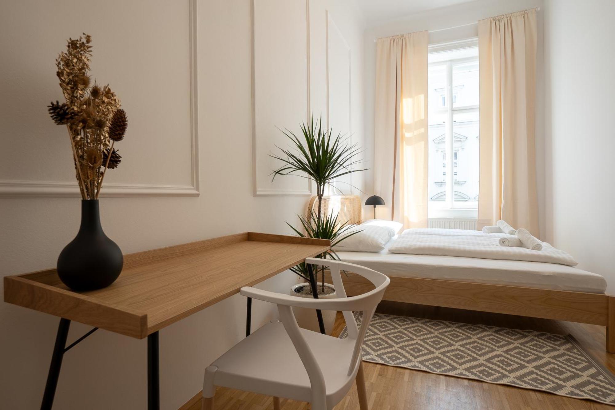 Vibrant 107 M2 Flat In The Center Apartament *