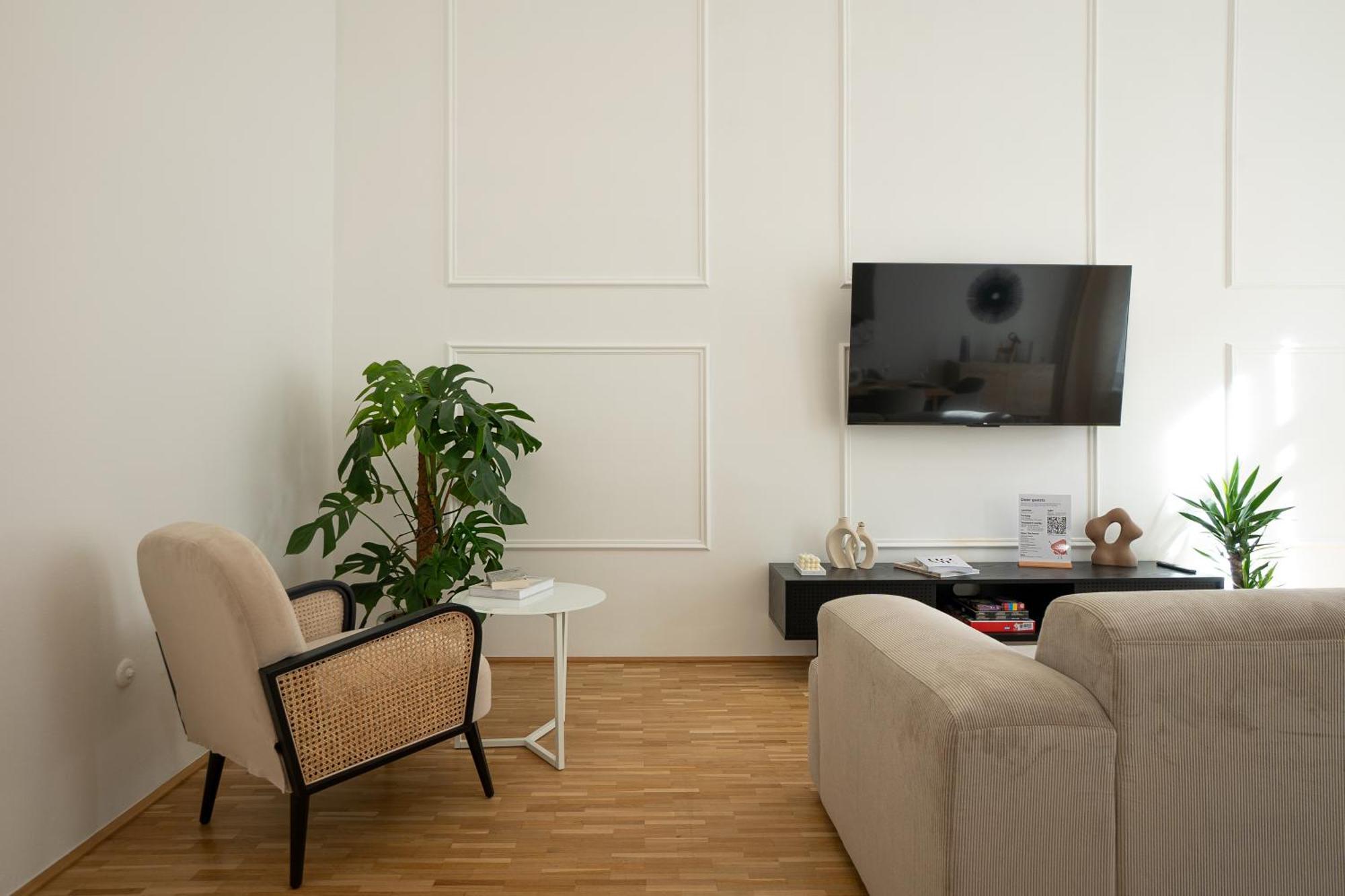Apartament Vibrant 107 M2 Flat In The Center *